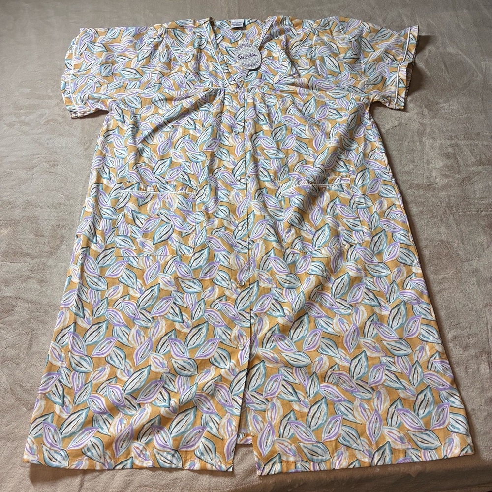 Sindrella NWT Leaf Print Snap Front House Dress Lounger 2XL Women’s Retro
